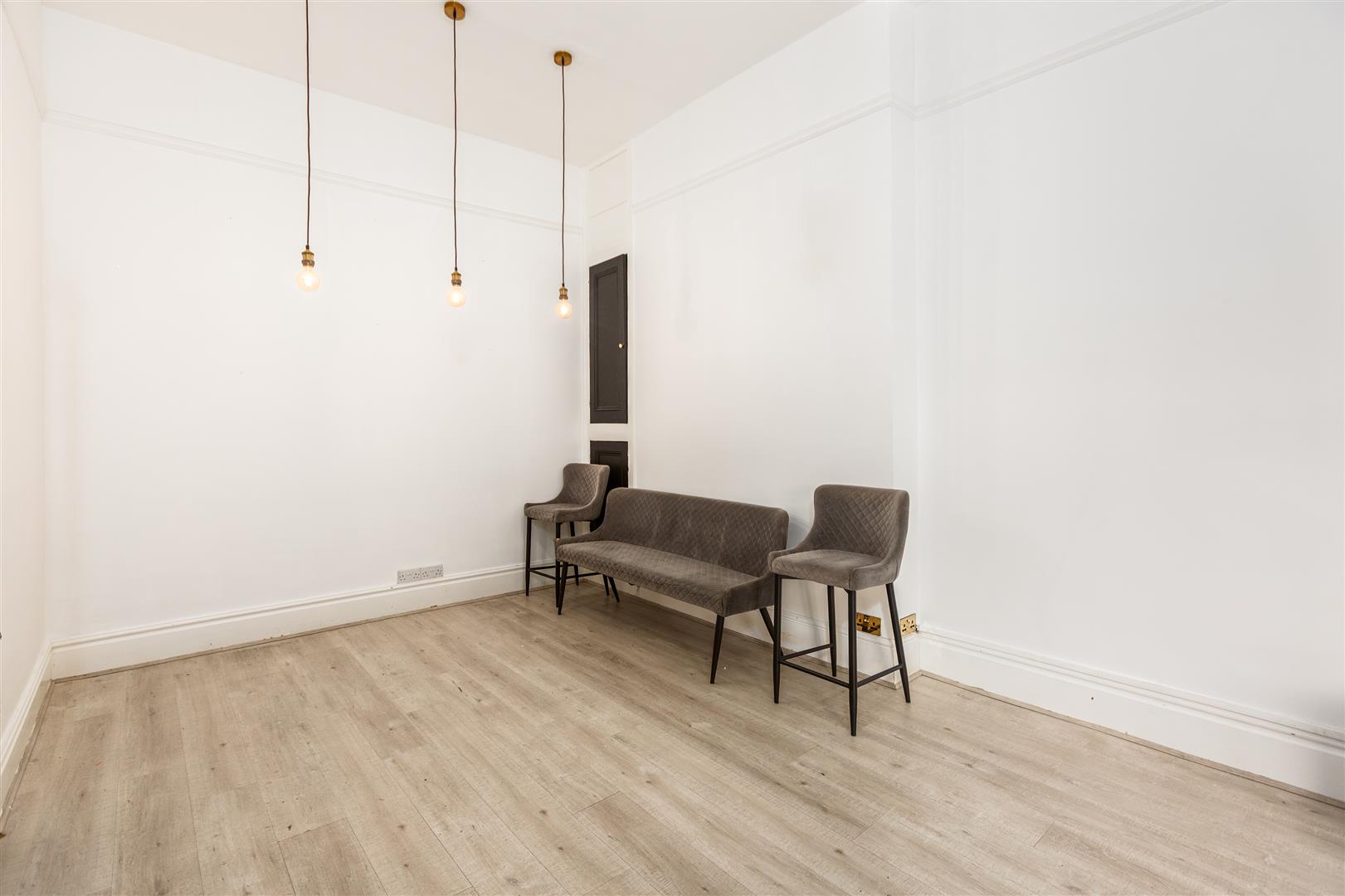 Queen Victoria Road, Llanelli, SA15 2TL